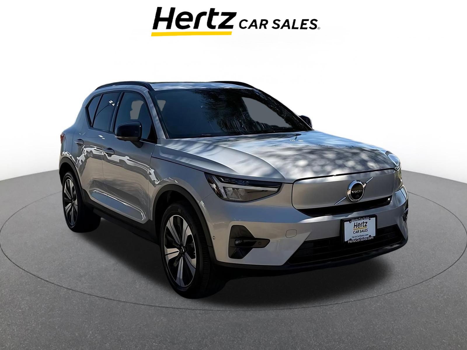 Used 2023 Volvo XC40 Recharge Plus image 1