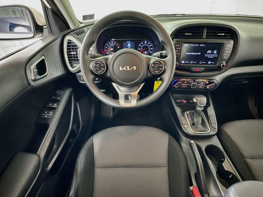 Used 2022 Kia Soul LX FWD image 20