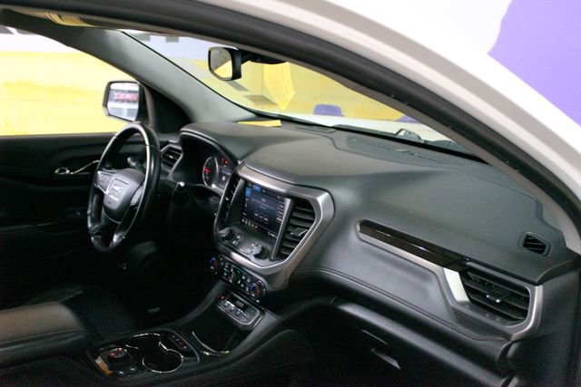 Used 2020 GMC Acadia AT4 w/ GMC Pro Grade Package AWD/4WD image 13