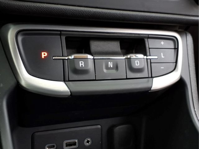 Used 2024 GMC Terrain SLE FWD image 13
