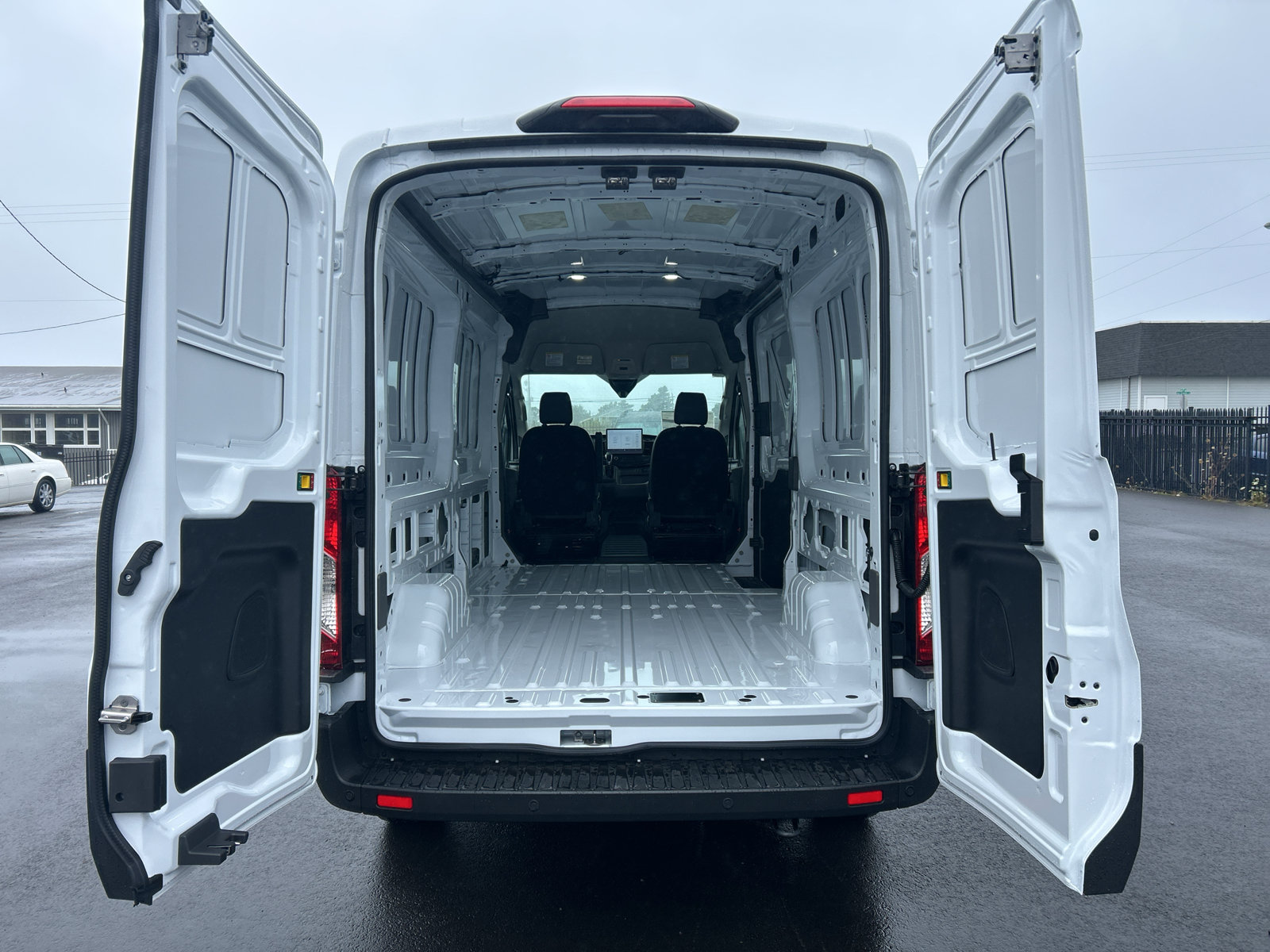 New 2026 Ford Transit 250 148 Medium Roof RWD image 34