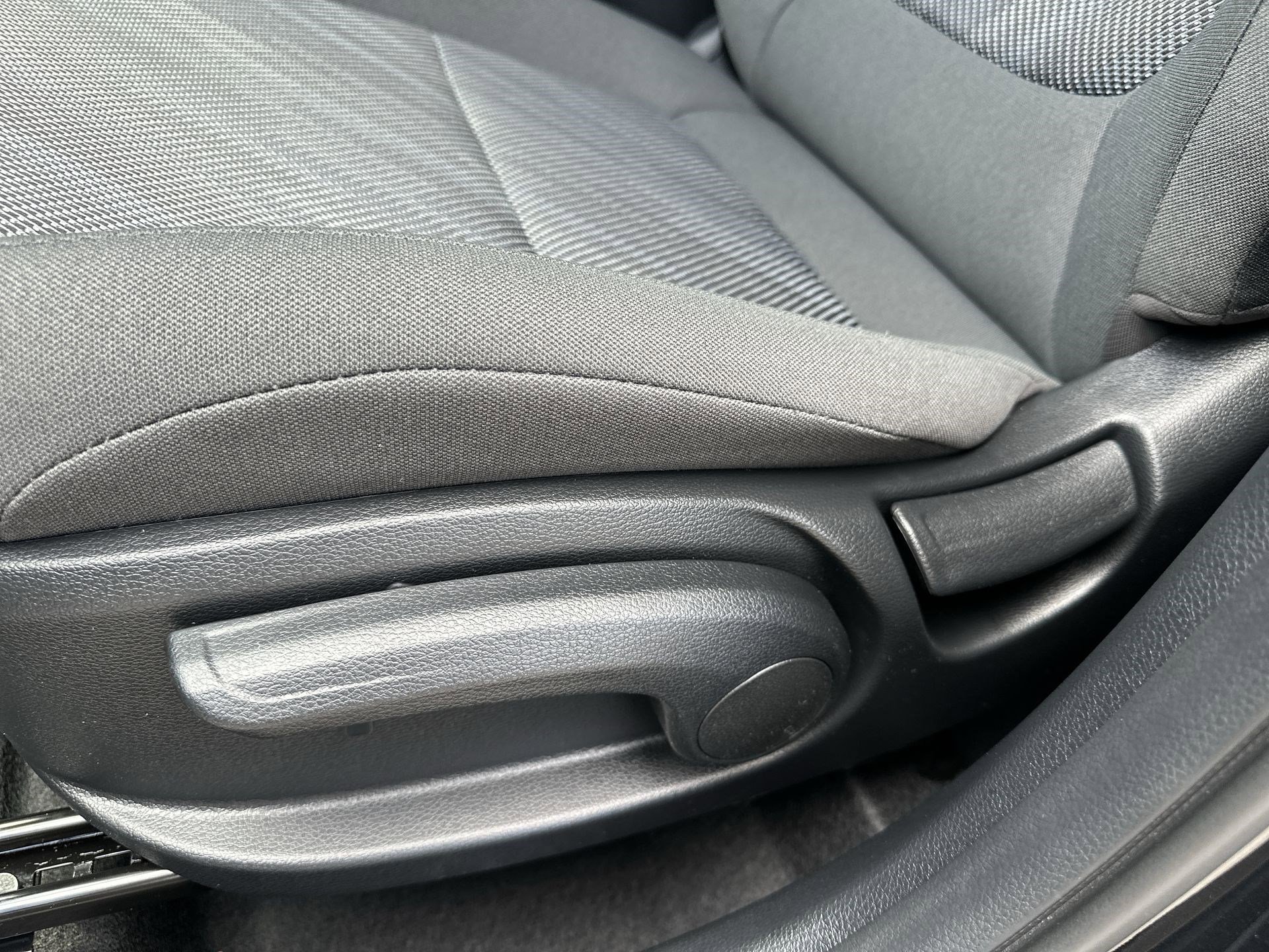 Used 2026 Kia Seltos LX FWD image 14