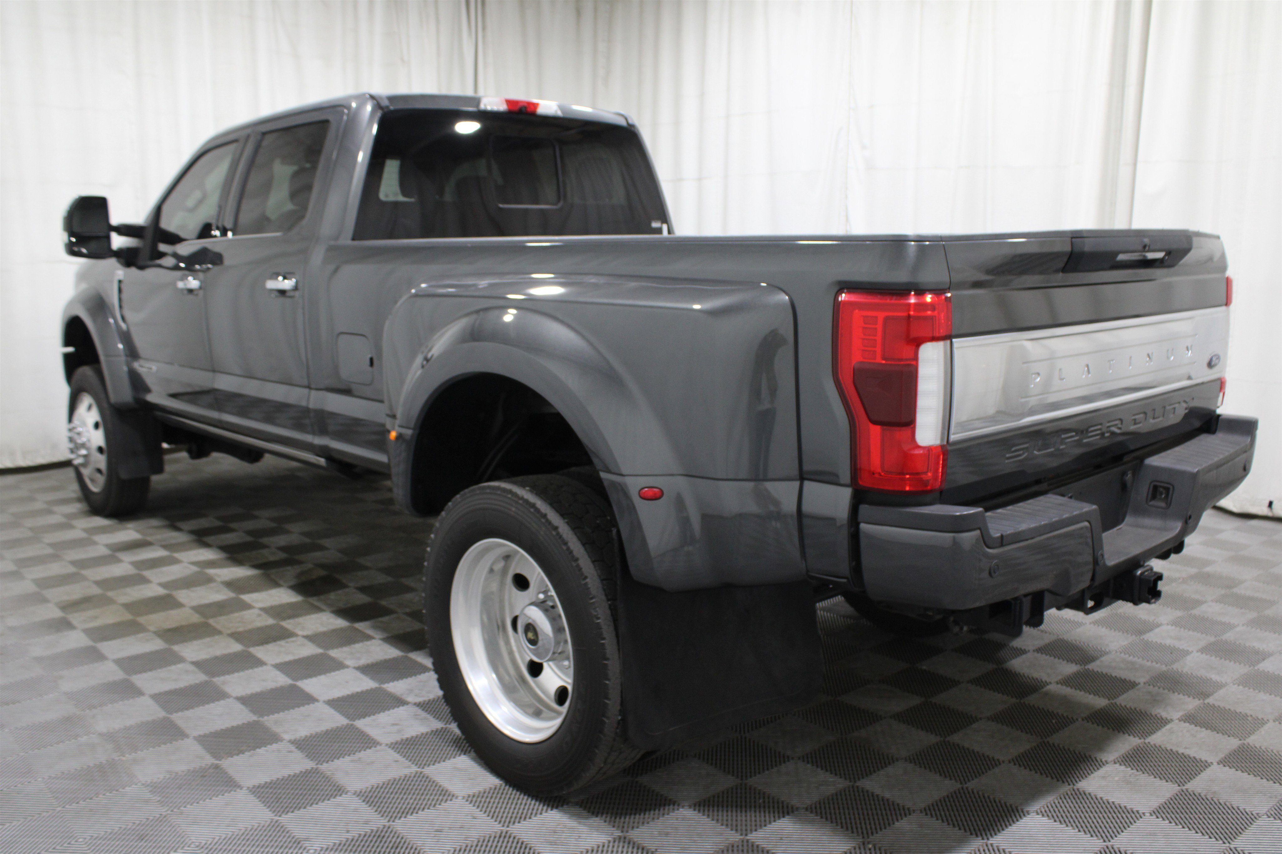 Used 2018 Ford F450 Platinum w/ Platinum Ultimate Package AWD/4WD image 29