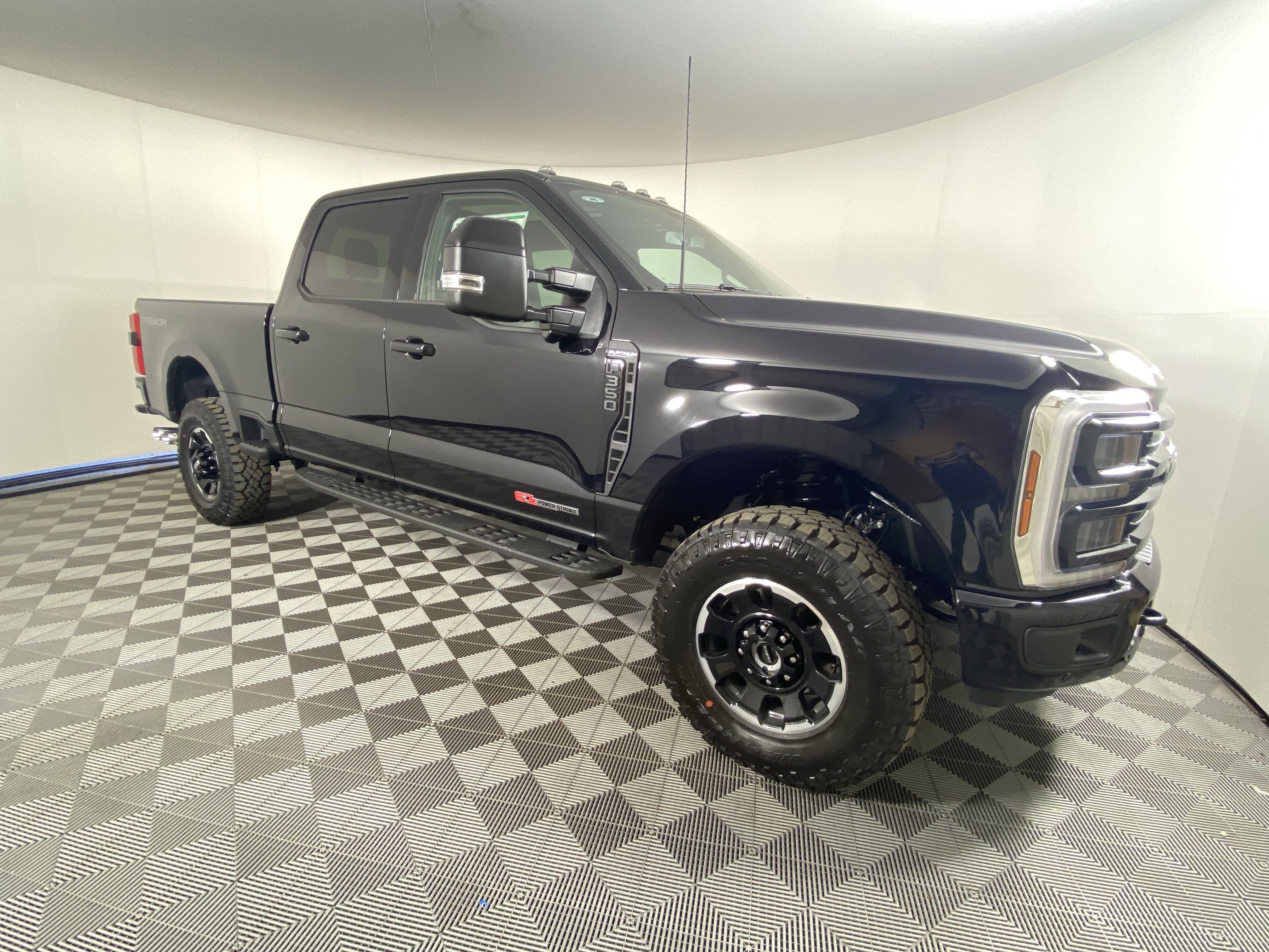 New 2025 Ford F350 Platinum w/ Tremor Off-Road Package image 7