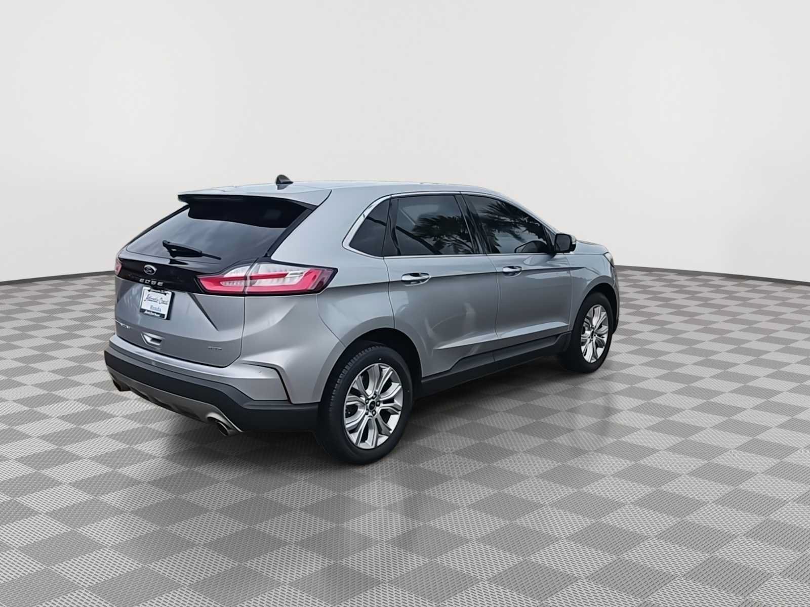 Used 2022 Ford Edge Titanium AWD/4WD image 8