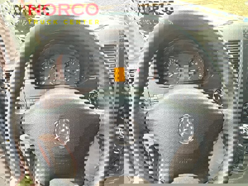 Used 2018 Mercedes-Benz Sprinter 2500 image 24