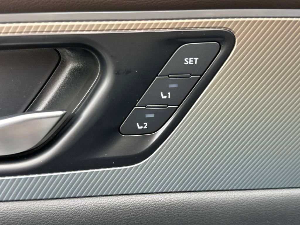 New 2025 Nissan Murano Platinum image 12