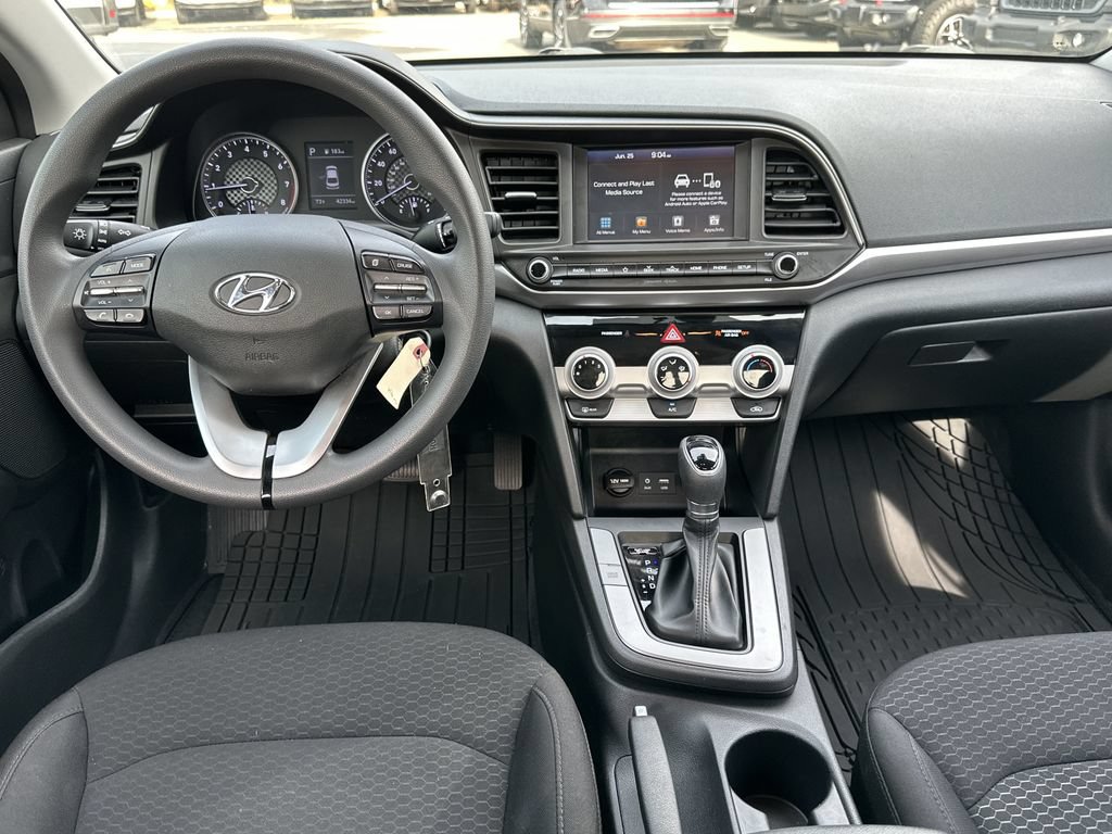Used 2019 Hyundai Elantra SEL w/ Cargo Package FWD image 10