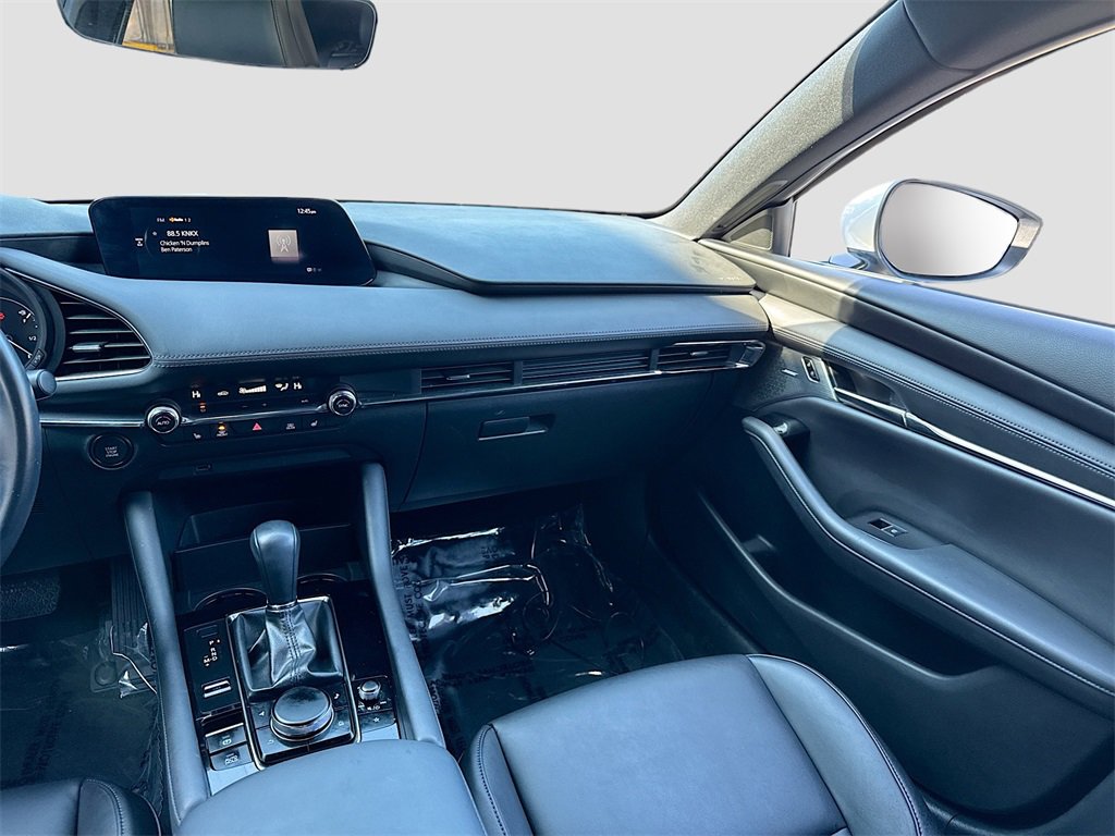 Used 2019 MAZDA MAZDA3 Hatchback w/ Preferred Package image 21