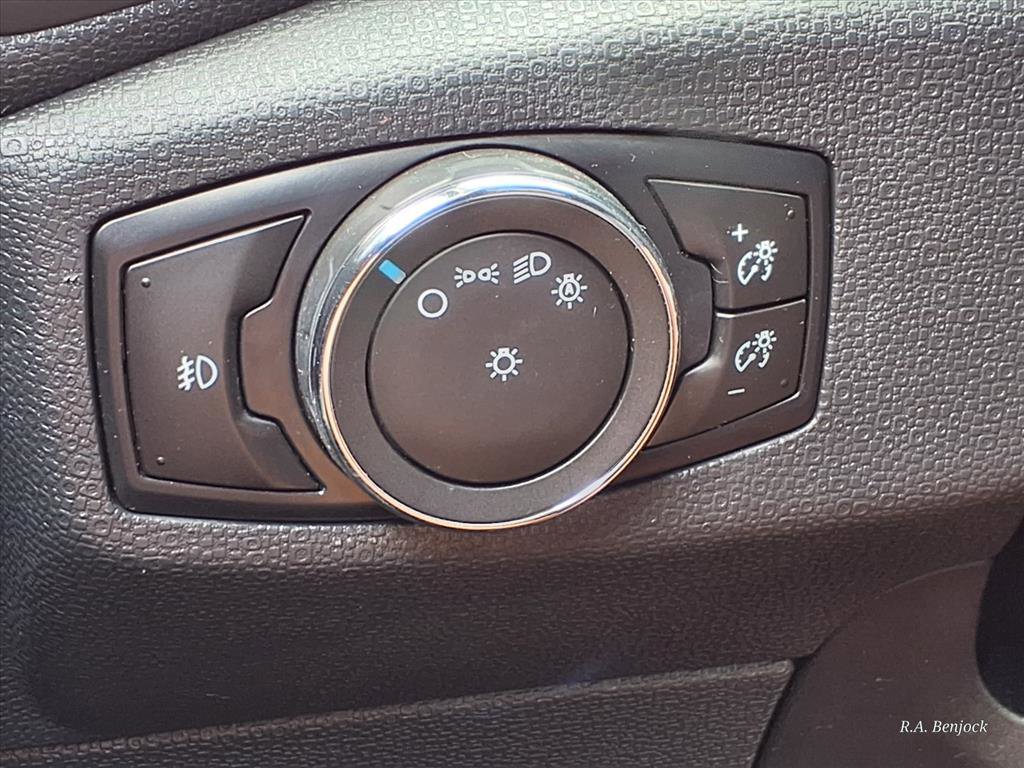 Used 2021 Ford EcoSport Titanium image 15