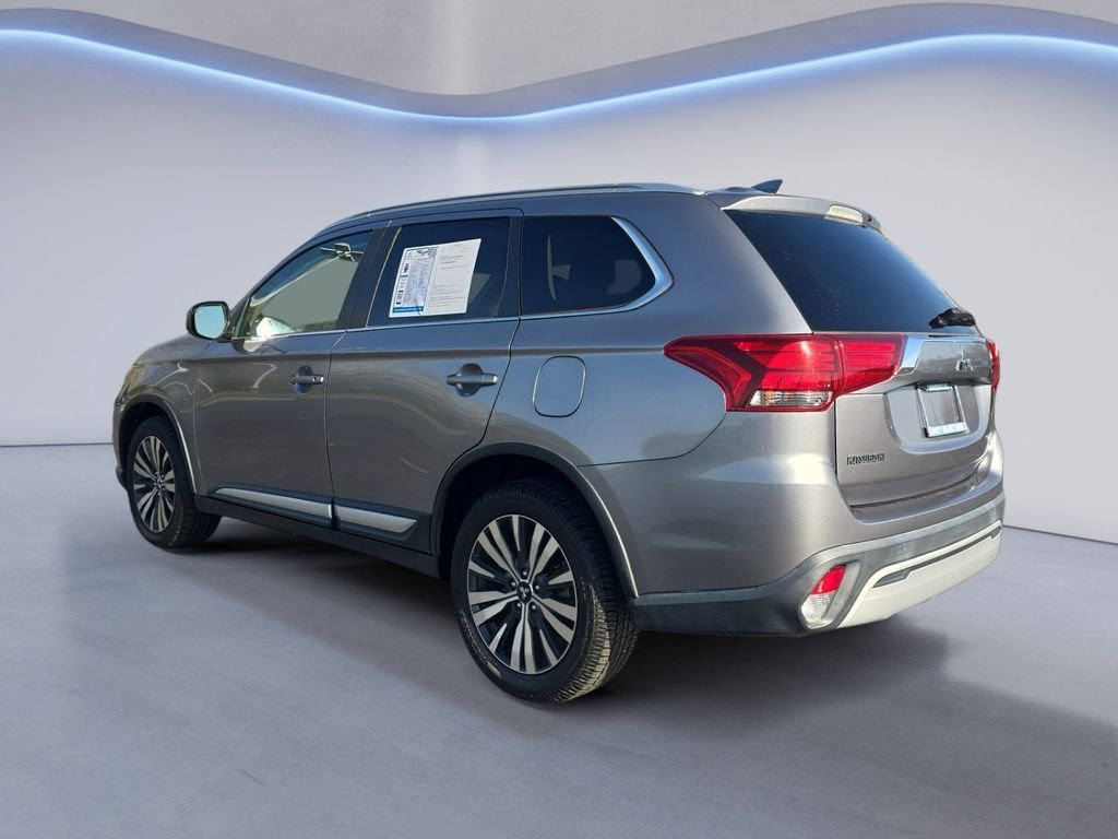 Used 2019 Mitsubishi Outlander SEL image 3