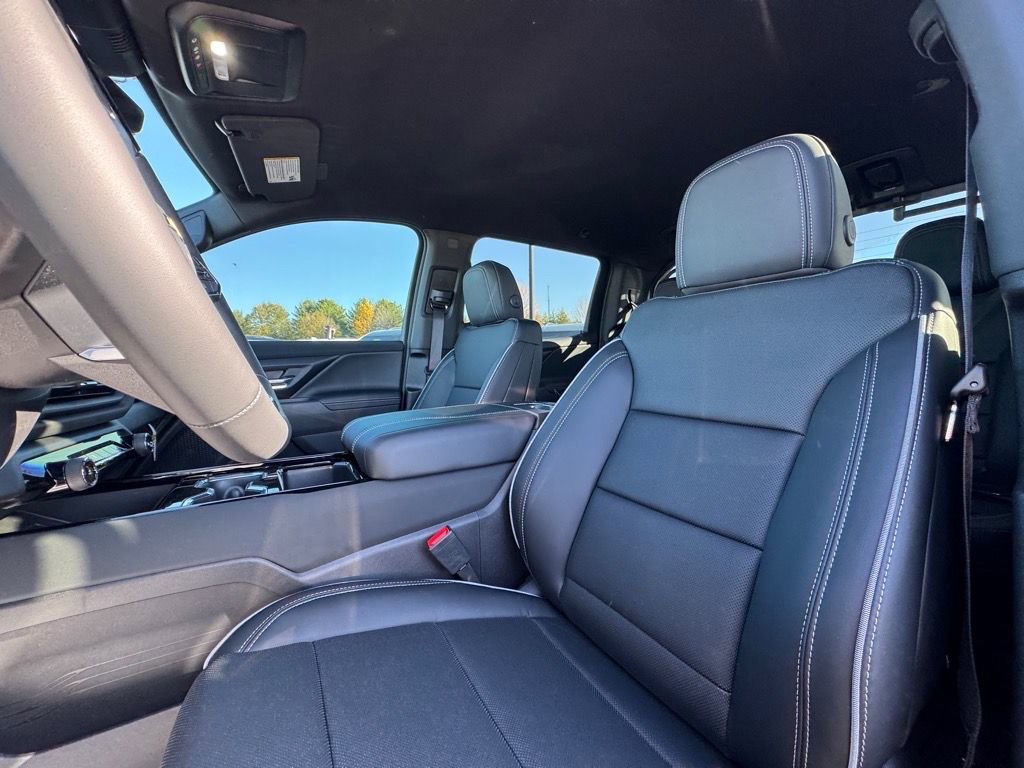 New 2026 Chevrolet Silverado EV LT AWD/4WD image 15