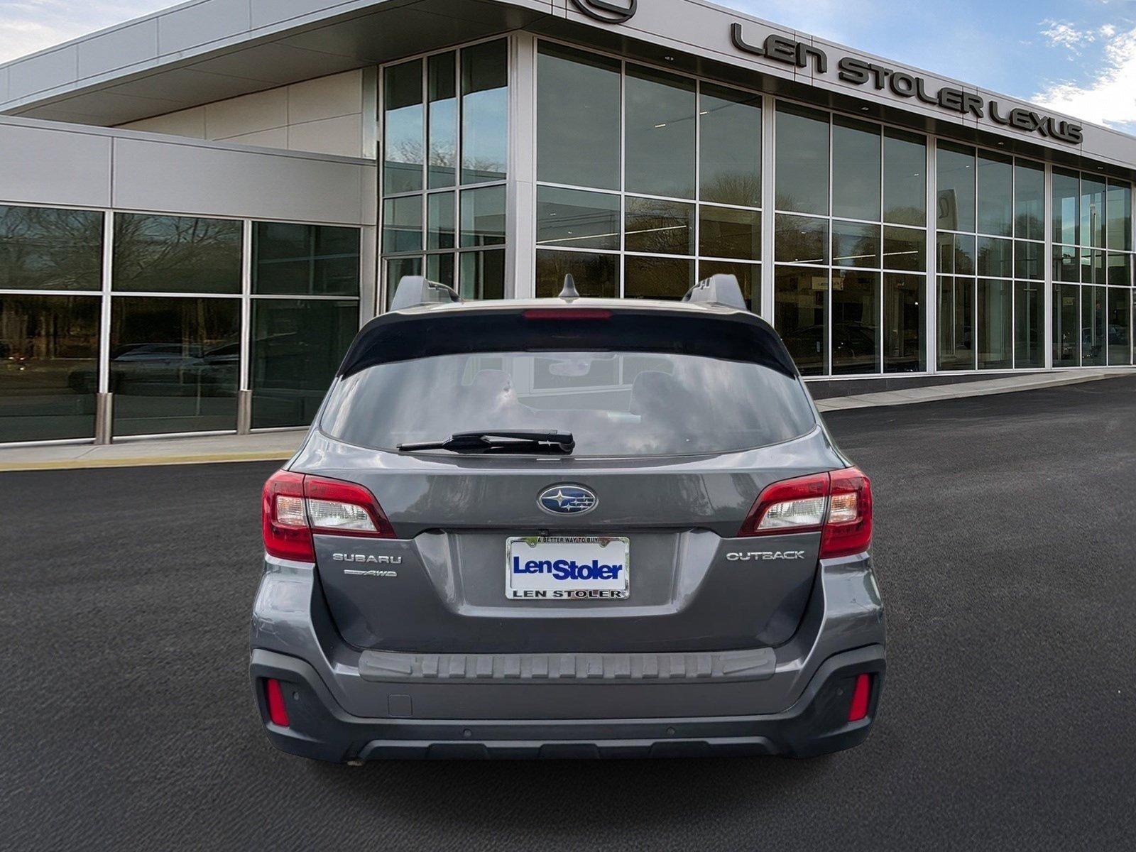 Used 2018 Subaru Outback 2.5i Limited AWD/4WD image 4