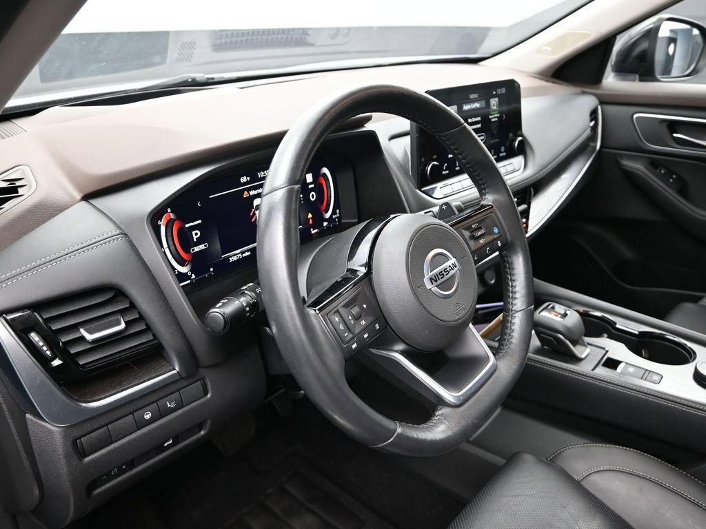 Used 2021 Nissan Rogue Platinum image 17