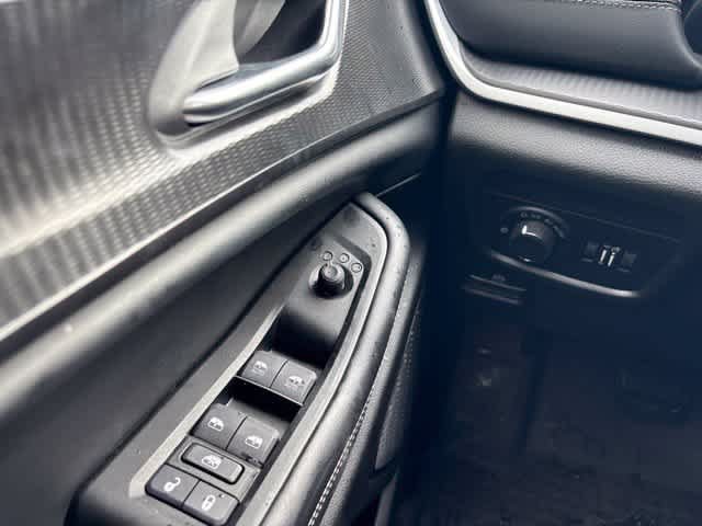 Used 2025 Jeep Grand Cherokee L Altitude RWD image 22