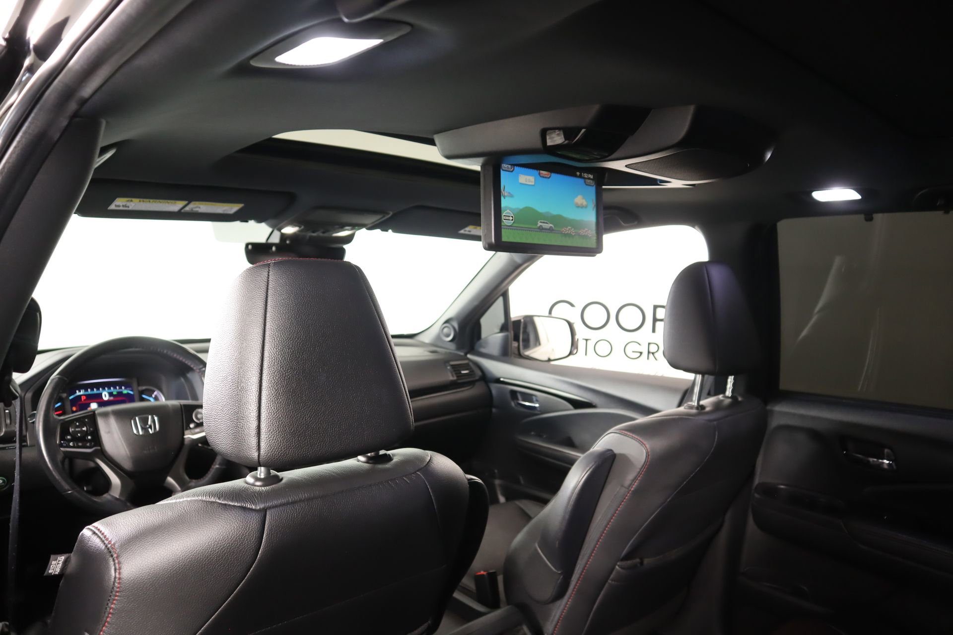 Used 2022 Honda Pilot Black Edition image 2
