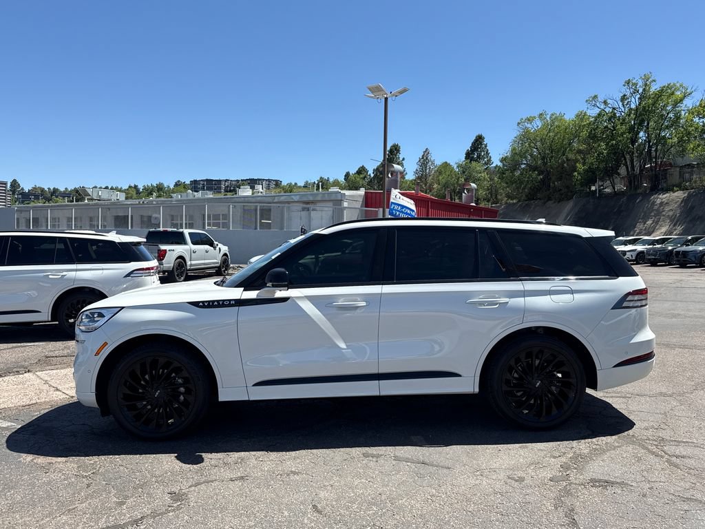 Used 2023 Lincoln Aviator Reserve w/ Equipment Group 201A AWD/4WD image 5