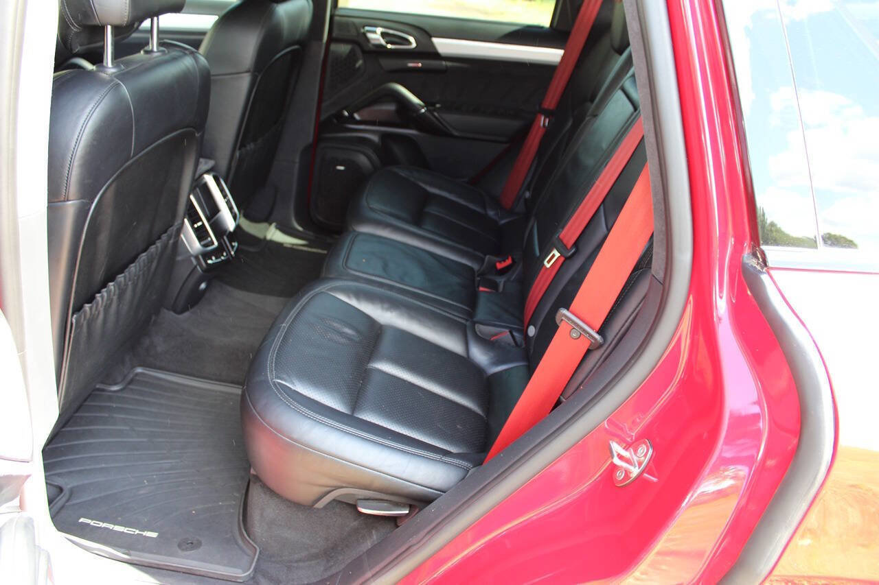 Used 2016 Porsche Cayenne GTS AWD/4WD image 36