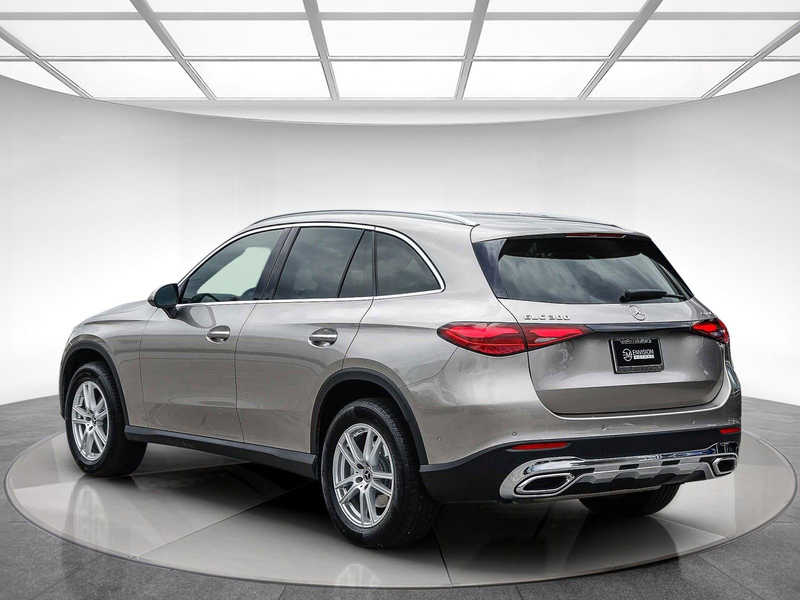 Certified 2023 Mercedes-Benz GLC 300 4MATIC image 2