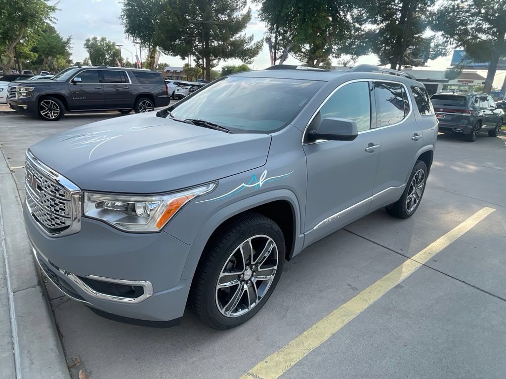 Used 2019 GMC Acadia Denali w/ Technology Package FWD image 1