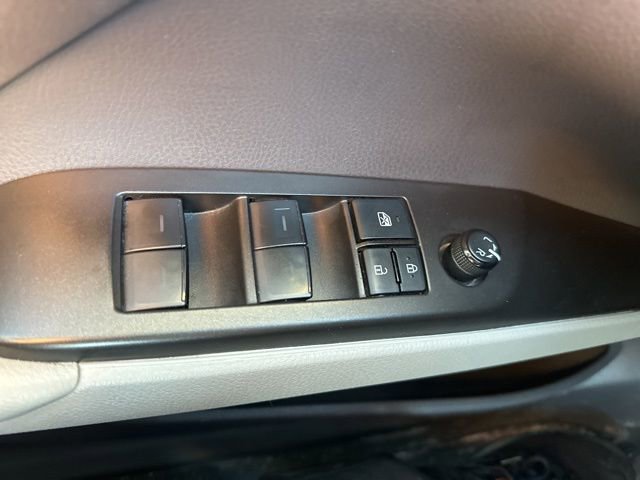 Used 2023 Toyota Camry LE w/ Convenience Package image 18