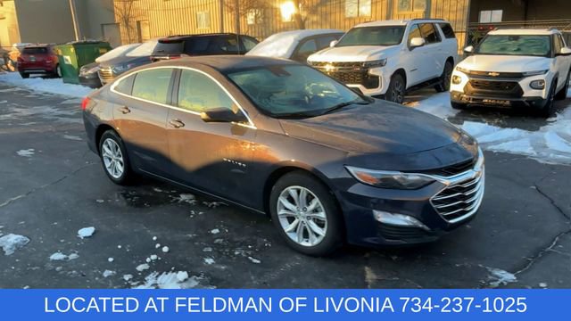 Used 2025 Chevrolet Malibu LT image 2