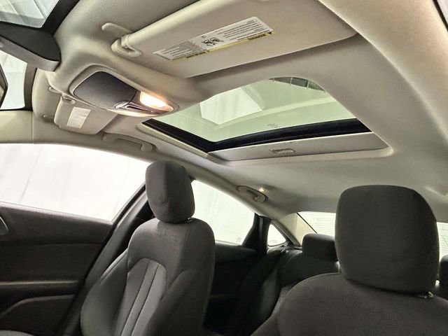 Used 2016 Chrysler 200 Limited w/ Anniversary Edition FWD image 14
