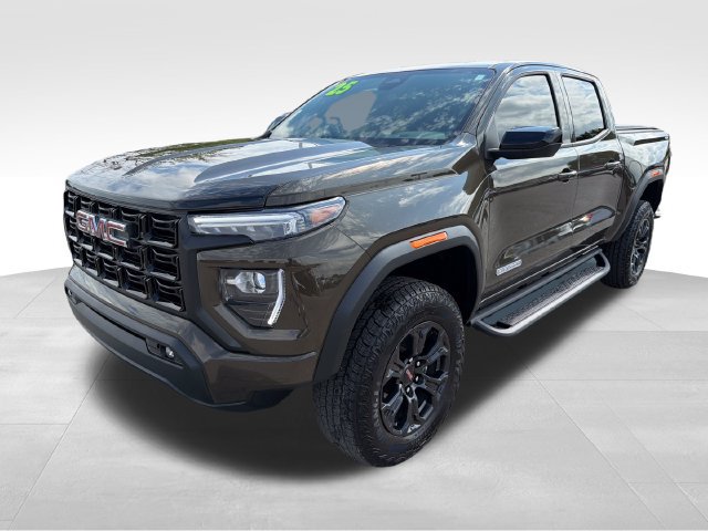 Used 2025 GMC Canyon Elevation w/ Convenience Package AWD/4WD image 3