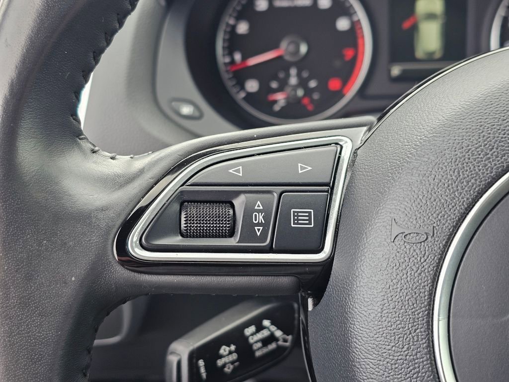 Used 2018 Audi Q3 2.0T Premium AWD/4WD image 38