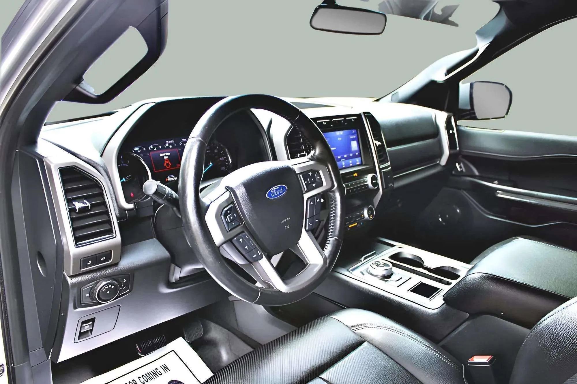 Used 2021 Ford Expedition XLT image 9