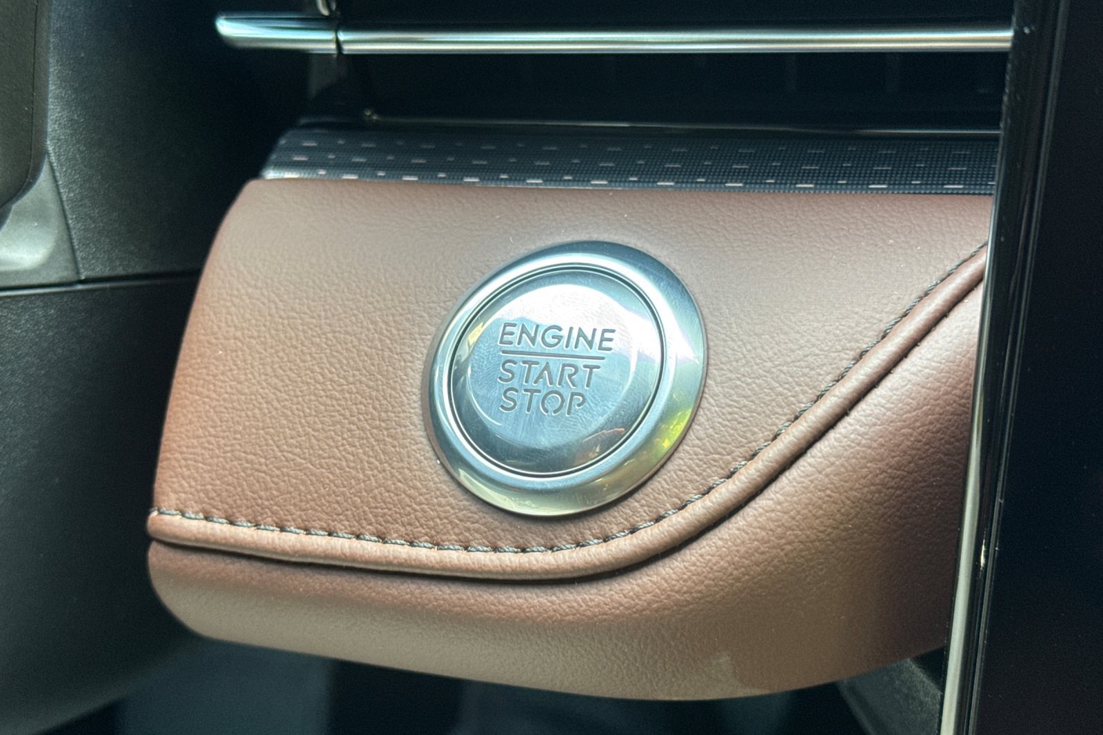 New 2026 Lincoln Nautilus Reserve AWD/4WD image 19
