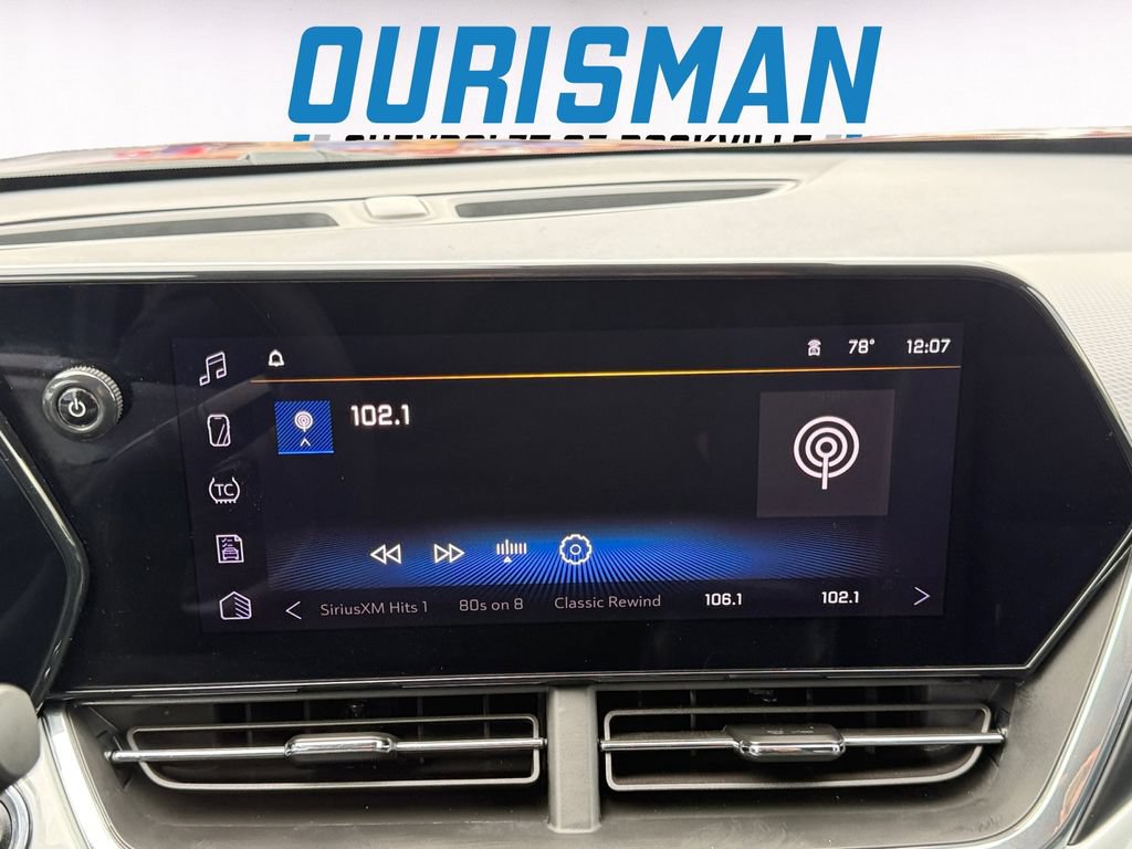 Used 2025 Chevrolet Trax LT FWD image 14