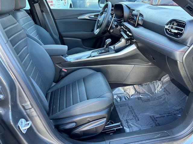 Used 2024 Dodge Hornet R/T w/ R/T Blacktop Package image 12