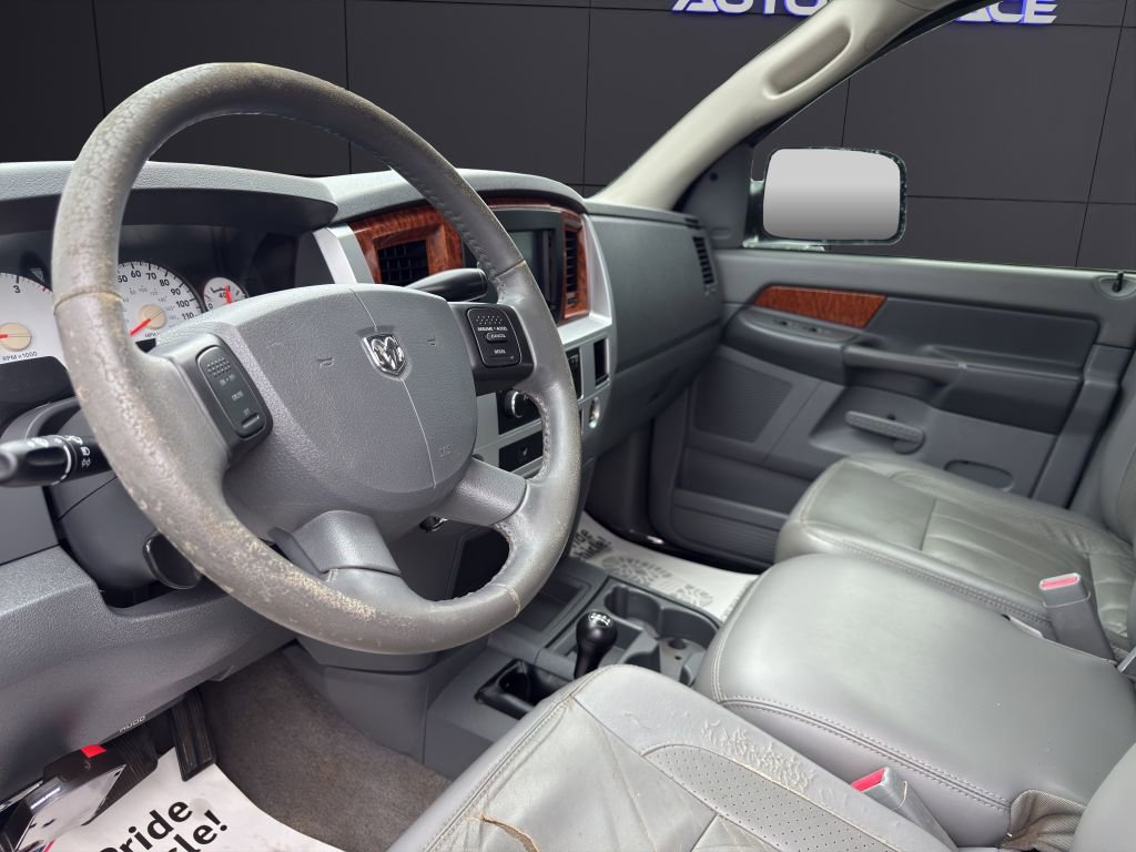 Used 2006 Dodge Ram 2500 Truck Laramie w/ Trailer Tow Group image 9