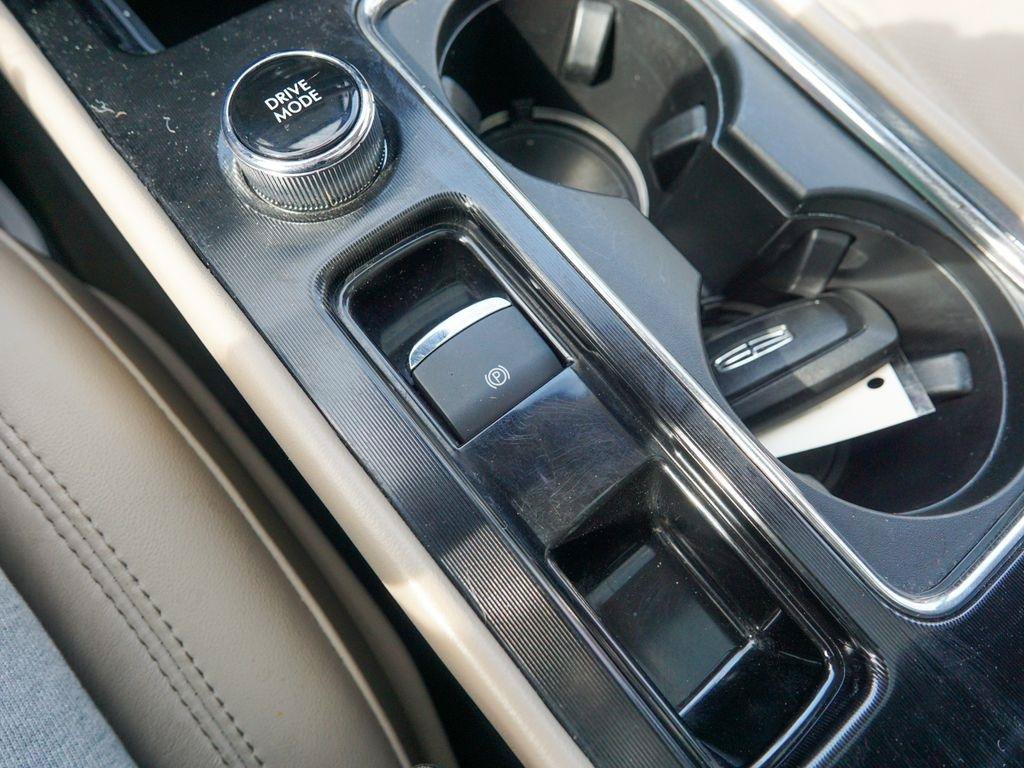 Used 2020 Lincoln Corsair Reserve w/ Equipment Group 201A FWD image 33