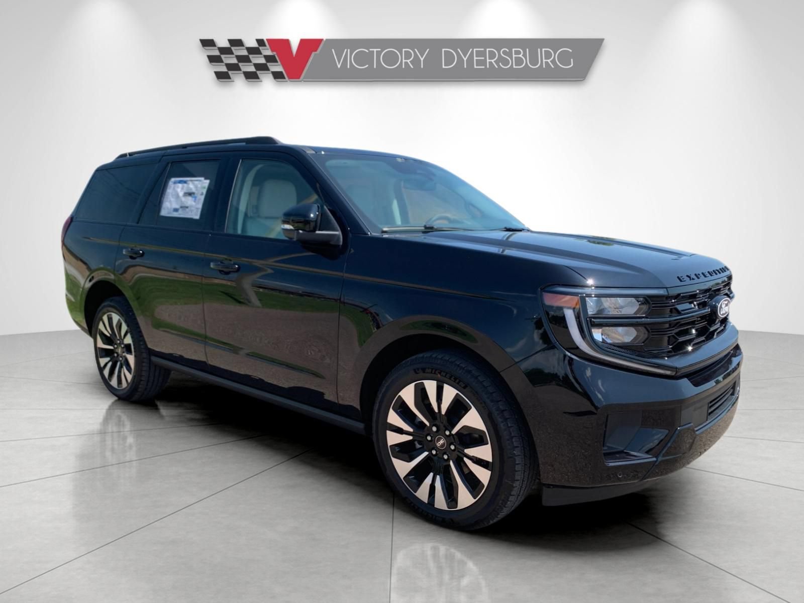 New 2027 Ford Expedition Platinum RWD image 1