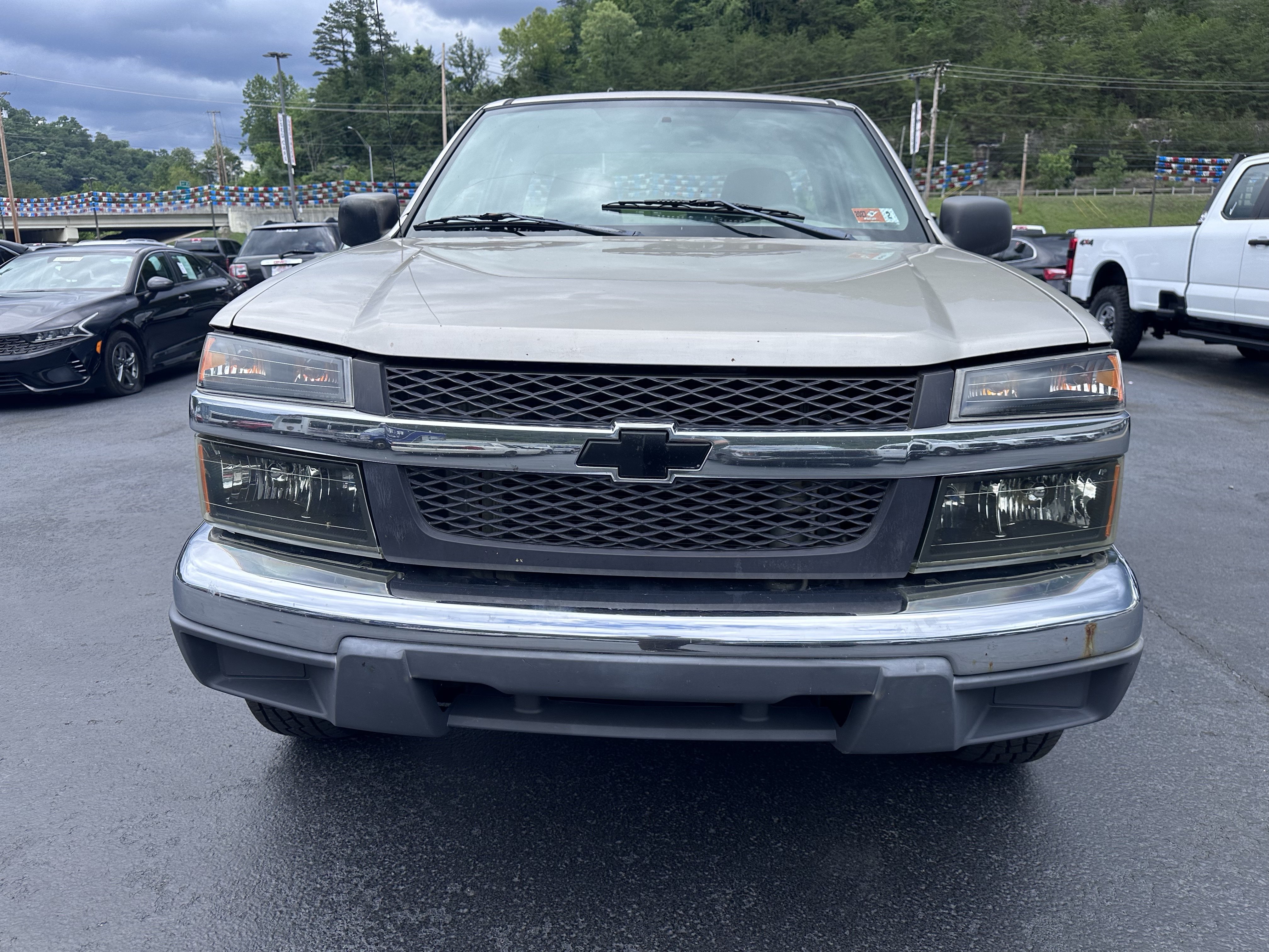 Used 2005 Chevrolet Colorado 4x4 Regular Cab image 2