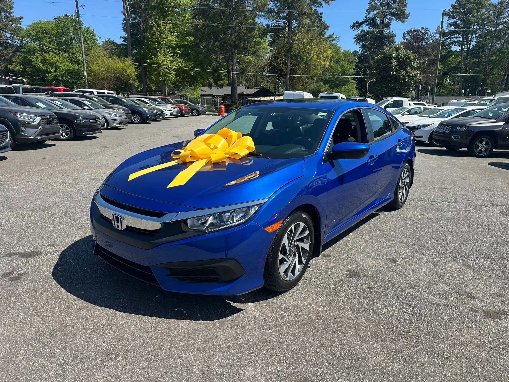 Used 2016 Honda Civic EX image 2
