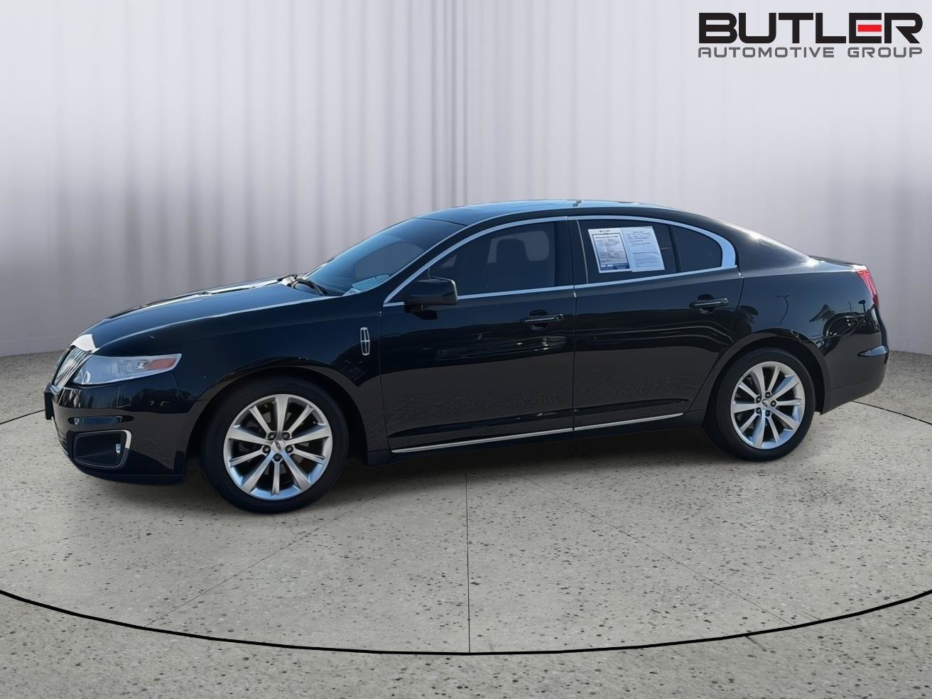 Used 2010 Lincoln MKS FWD image 3