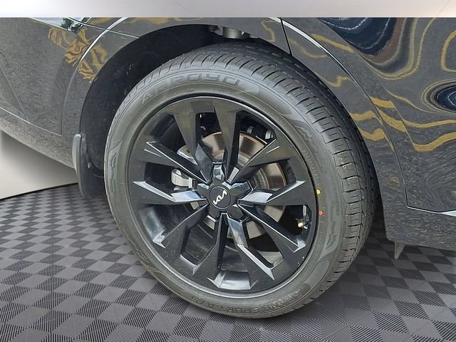 Certified 2023 Kia Sorento SX FWD image 10