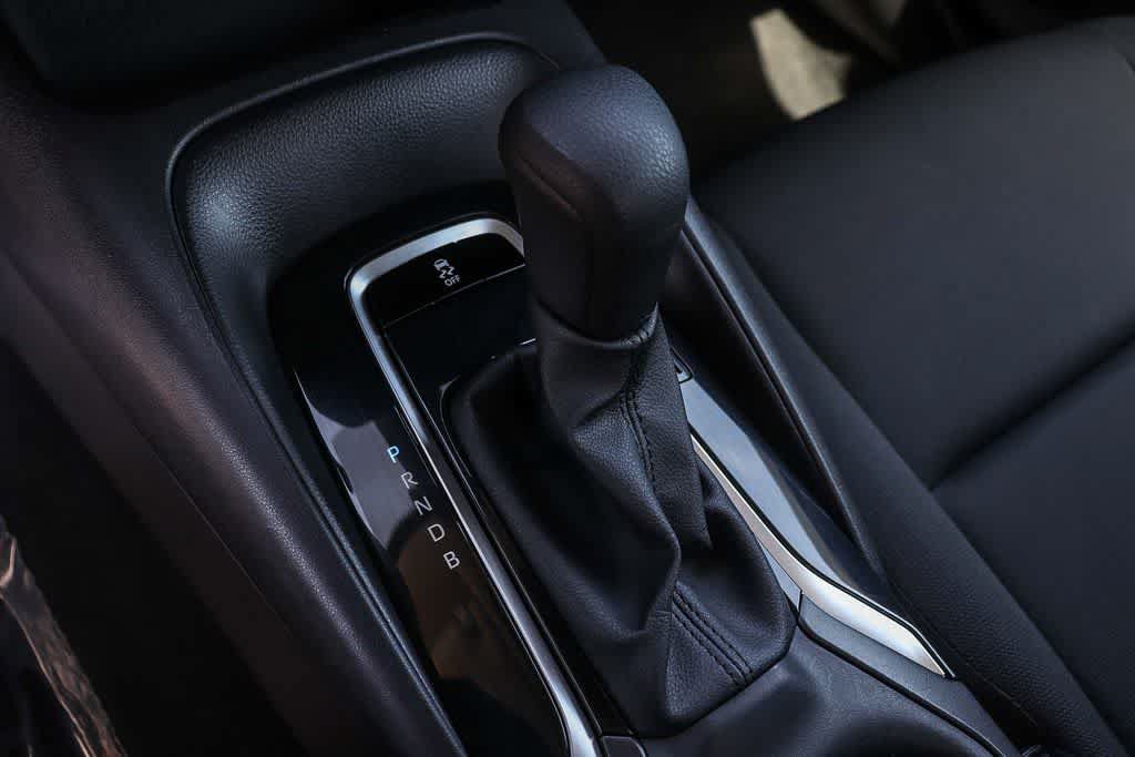 Used 2025 Toyota Corolla LE FWD image 19