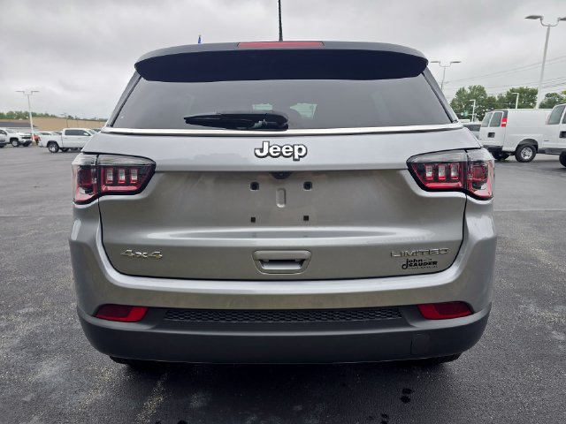Used 2024 Jeep Compass Limited AWD/4WD image 4