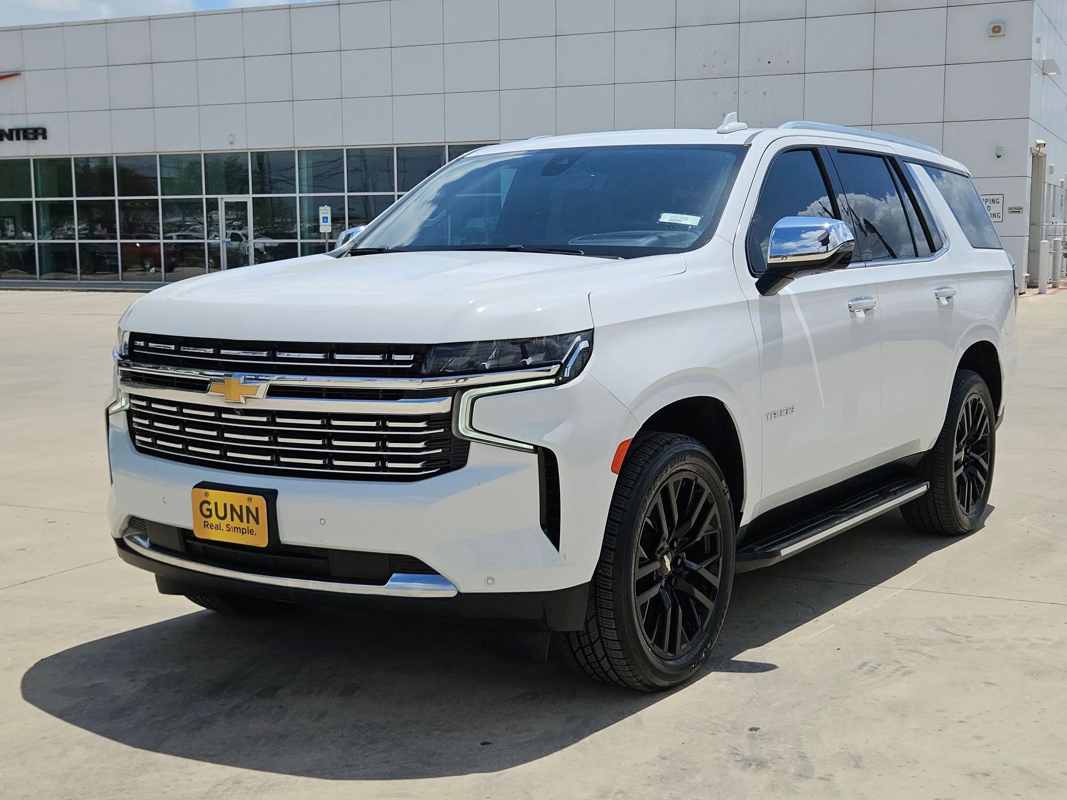 Used 2021 Chevrolet Tahoe Premier w/ Premium Package RWD image 7