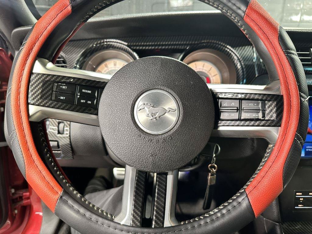 Used 2010 Ford Mustang Premium RWD image 19