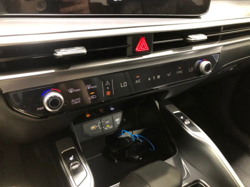 New 2026 Kia Sorento S w/ S Panoramic Sunroof Package image 33