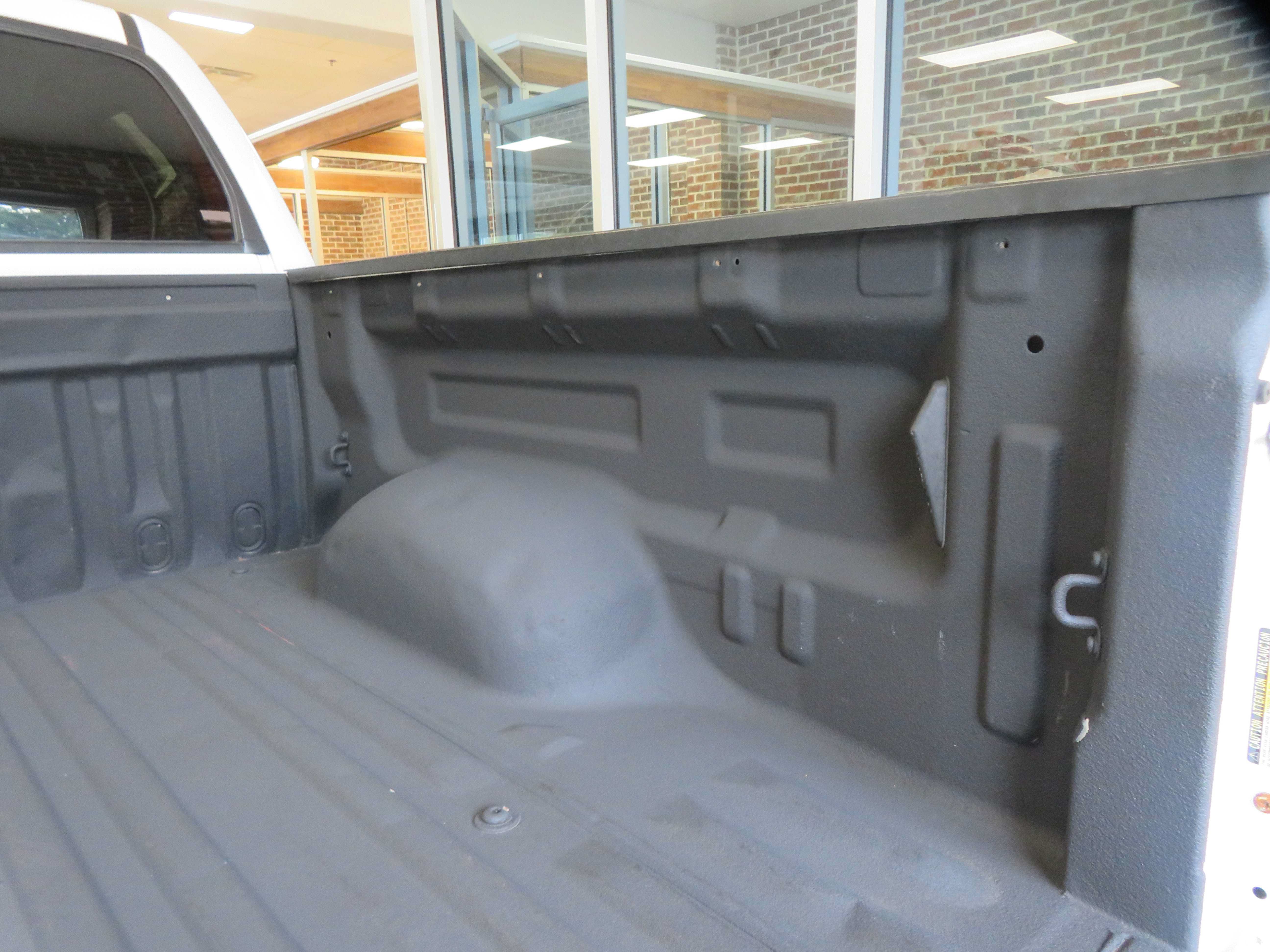 Used 2018 Toyota Tundra SR5 w/ SR5 Upgrade Package AWD/4WD image 53