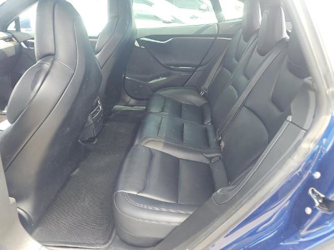 Used 2020 Tesla Model S Long Range Plus image 9