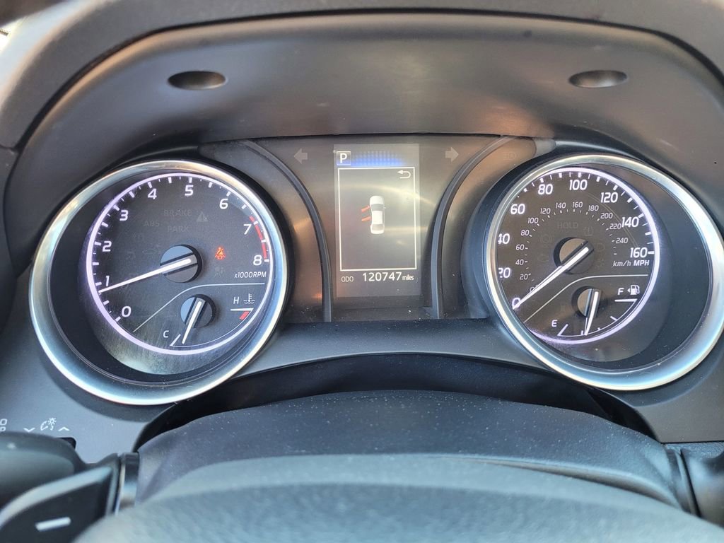 Used 2018 Toyota Camry SE image 24