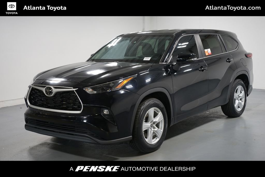 Used 2024 Toyota Highlander LE