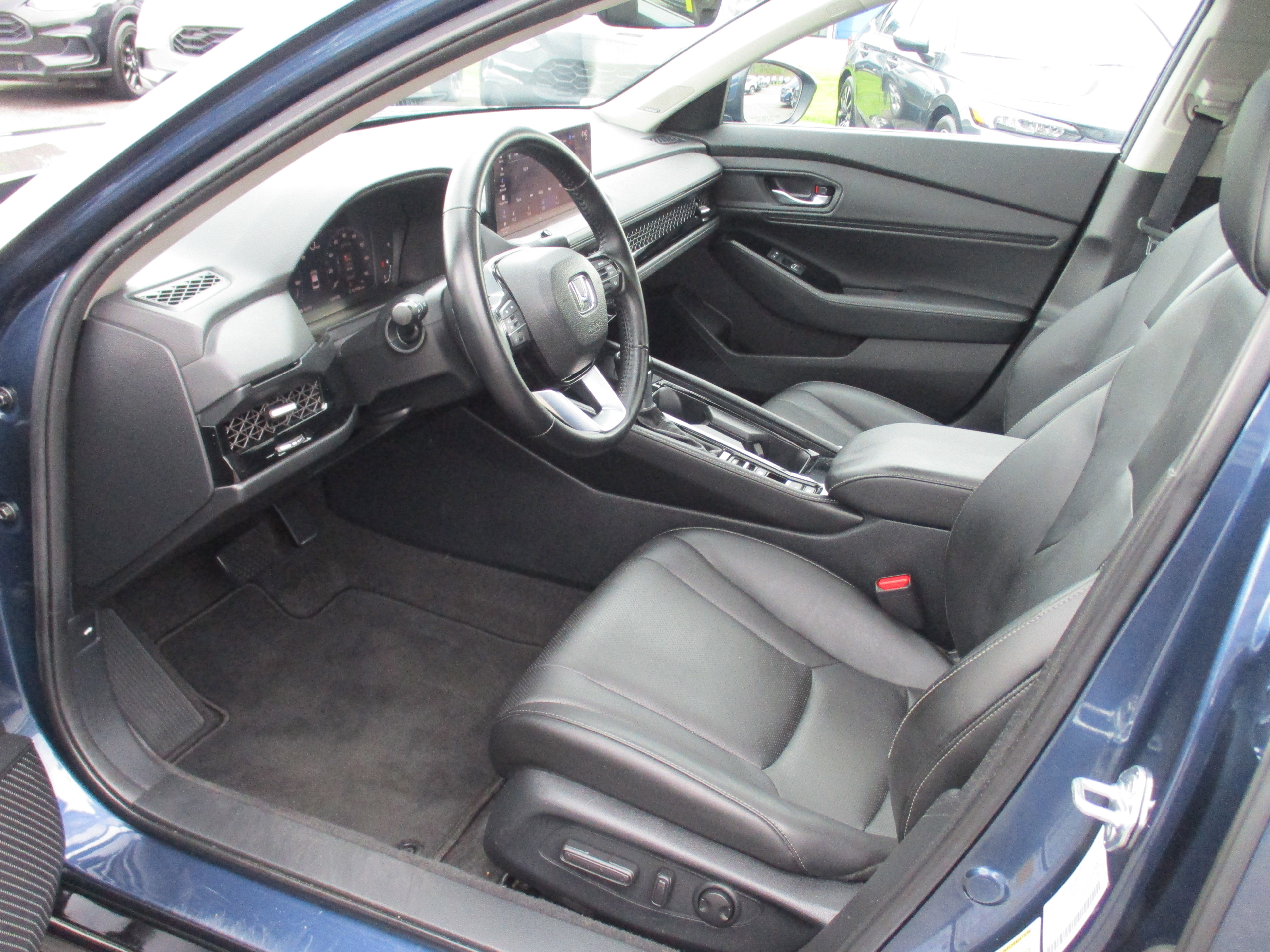 Certified 2023 Honda Accord Touring image 12